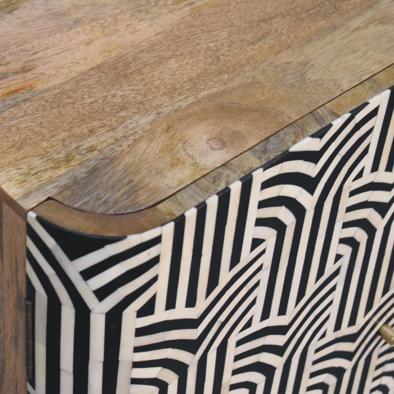 Edessa-Schrank mit Knochenintarsien – Bild 6