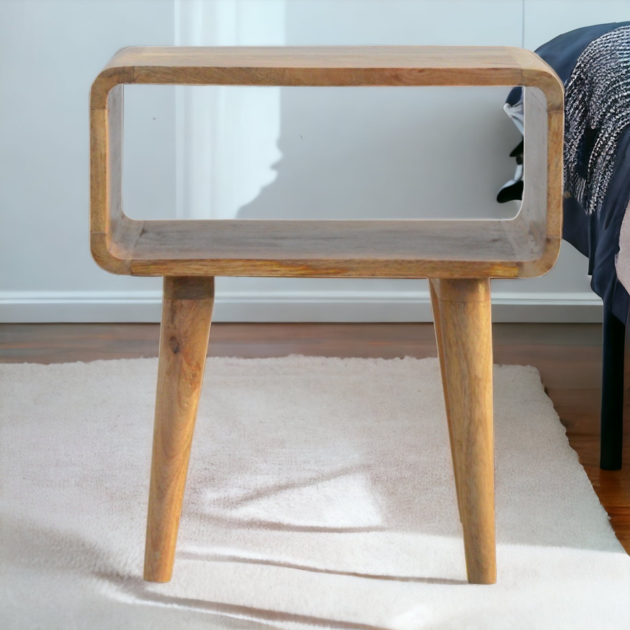 Geschwungenes offenes Bett – Bild 11
