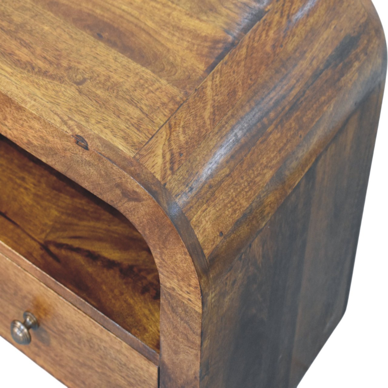 Darcy Nachttisch in Chestnut mit Schublade und offenem Regal – Bild 4